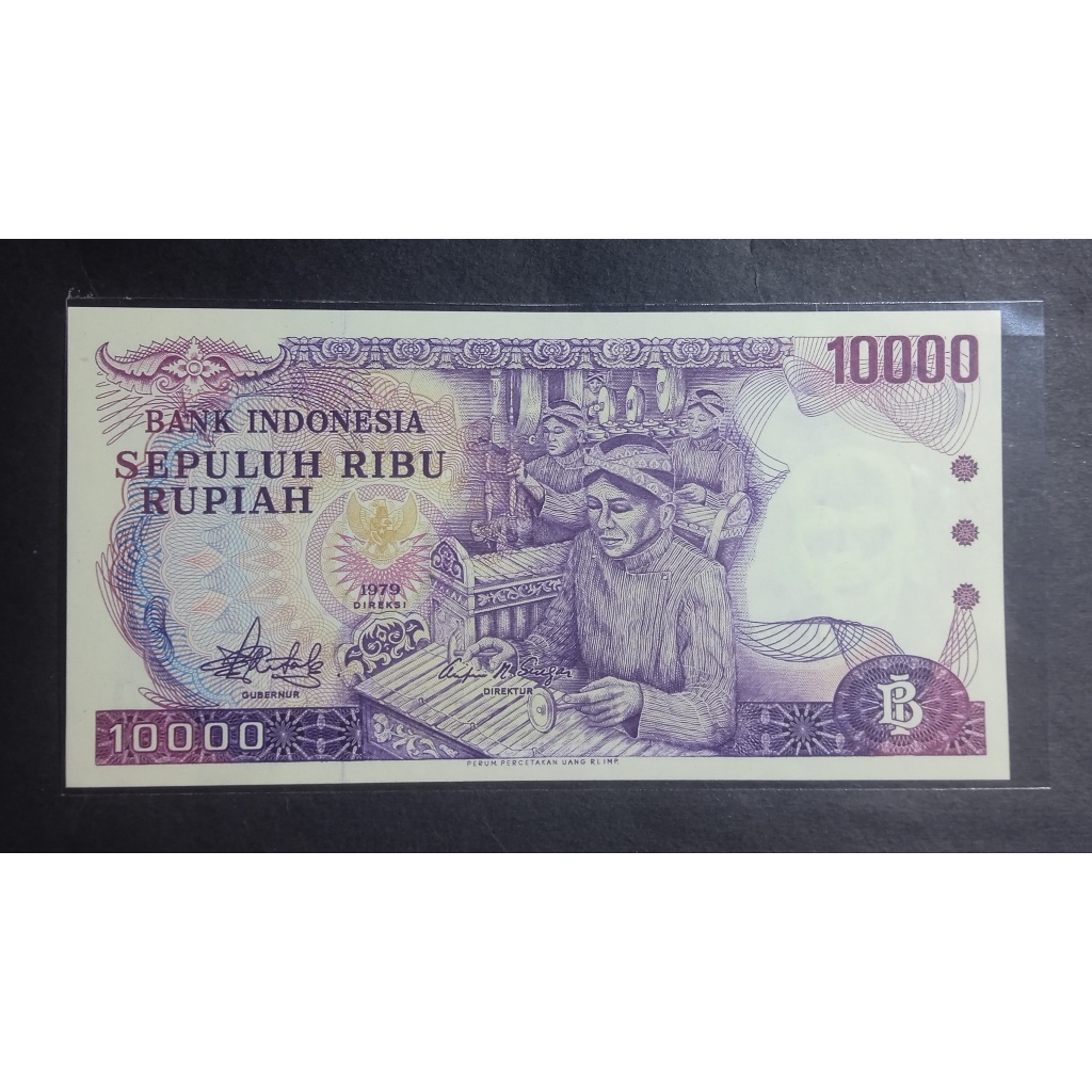 Uang Kuno 10000 Seri Gamelan 1979 Seri Lumayan Kecil HMY000749 Kondisi UNC