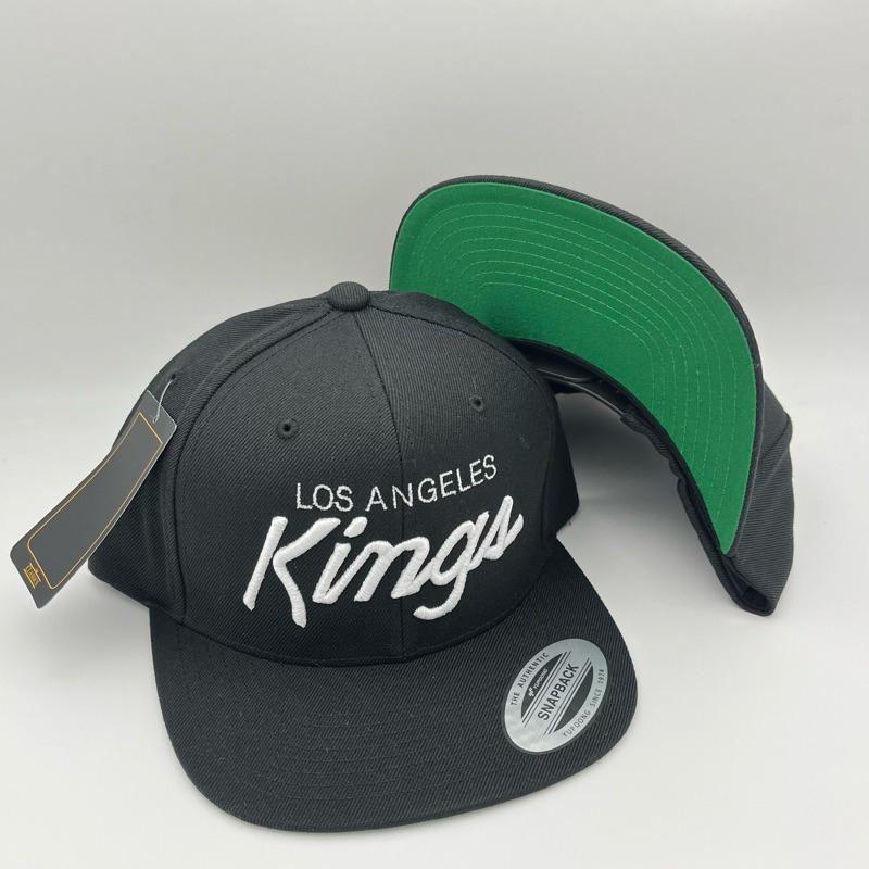 Topi SnapBack classic yupoong Los Angeles Kings