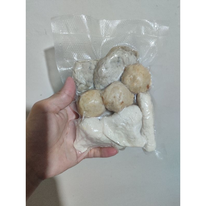 

PEMPEK ASLI PALEMBANG 100℅ IKAN ASLI NO PENGAWET/ISI 10 PCS CAMPUR/BONUS 1