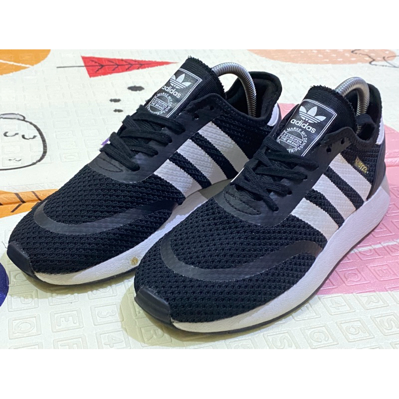 Sepatu Lari Adidas Classic N-5923