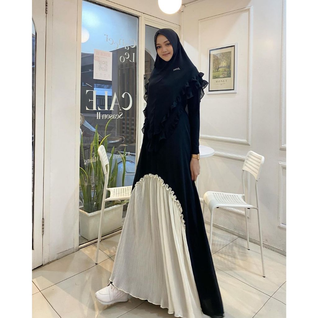 Set Syar'i Ceruty Heavy Mix Ceruty Plisket Hitam Putih