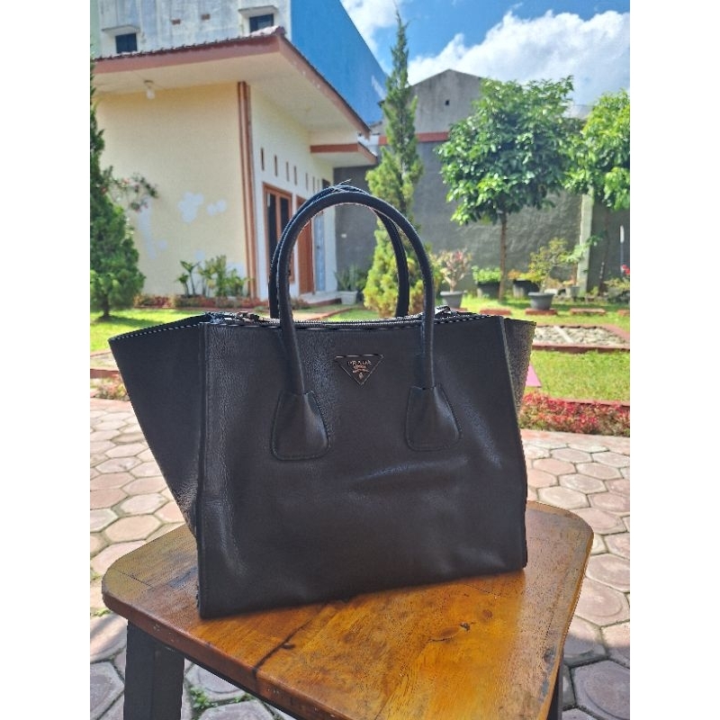 Preloved Tote Prada