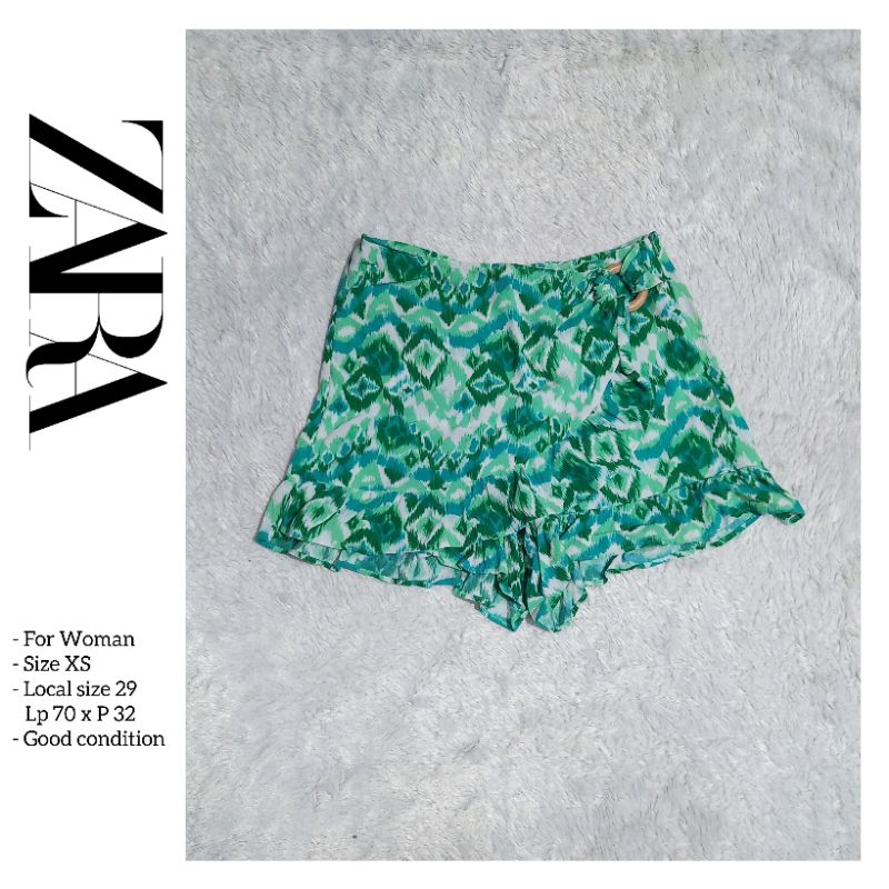 Celana pendek Zara