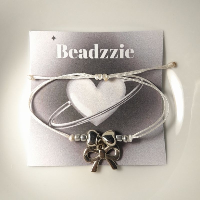 BEADZZIE | Gelang Manik Metalik Putih| Tali Giok dan Elastis |