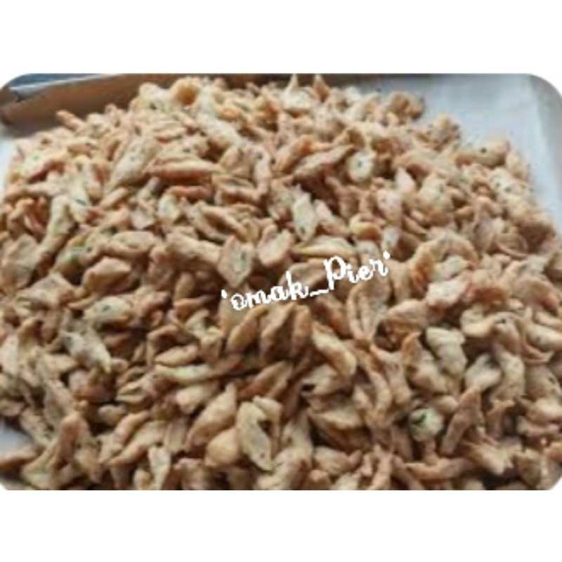 

Kue Bawang Gunting