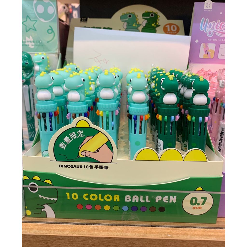 

Ballpoint Dino KK7947 / Pulpen Mekanik 10 Warna / Bolpoin Lucu Karakter Dino