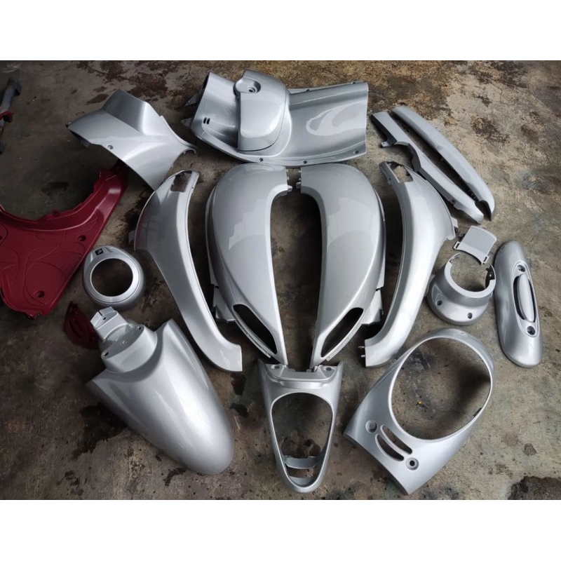 Cover full set body halus scoopy fi esp tahun 2013 2014 2015 2016 warna silver