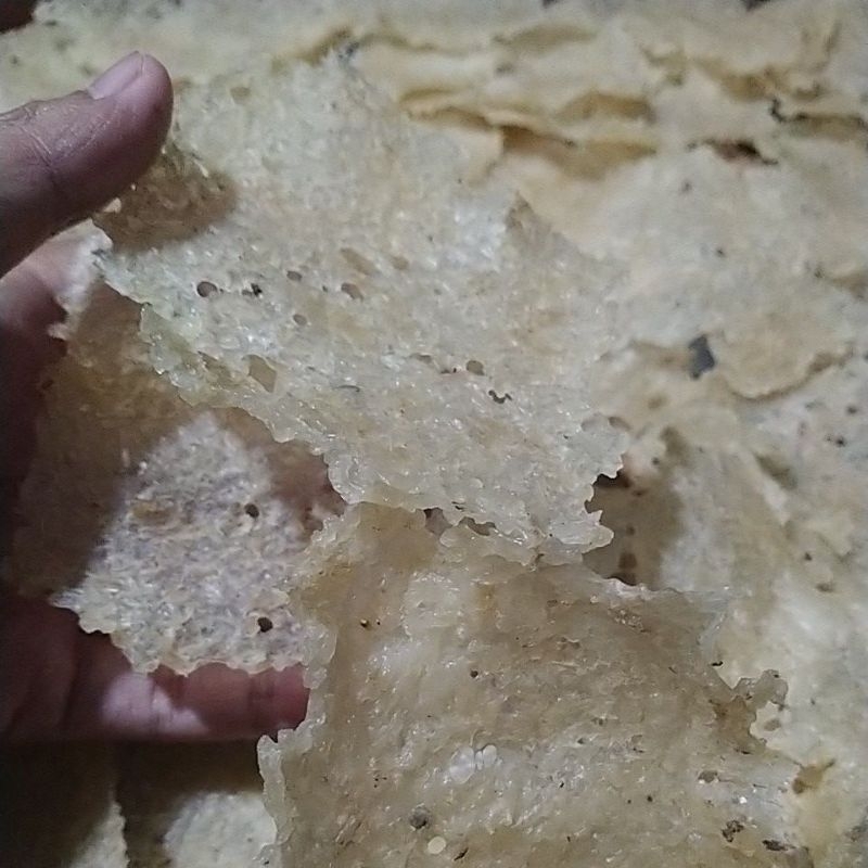 Kerupuk puli mentah