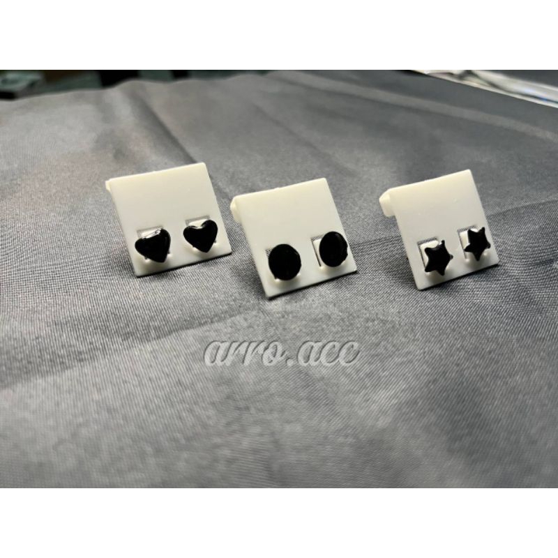 Anting Tindik Hitam Pria Wanita Anti Karat