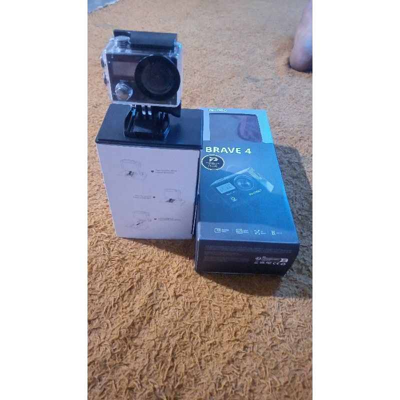 AKASO BRAVE 4