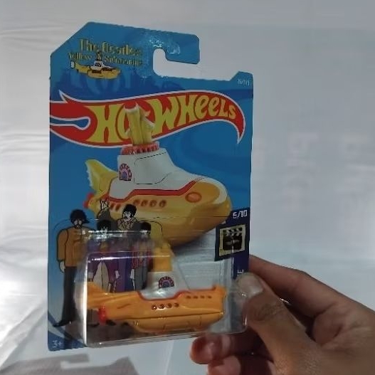 Hotwheels the beatles yellow submarine