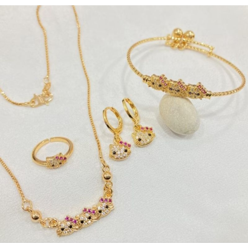 

perhiasan mainan anak set