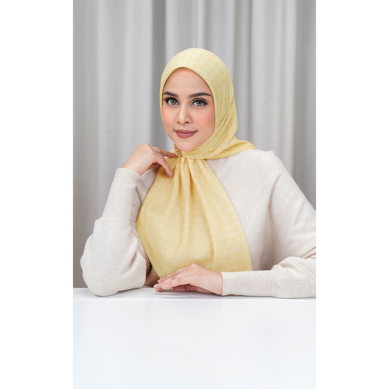 Buttonscarves - Wicker Voile Square - Lemon Meringue / Hijab Motif Segi Empat