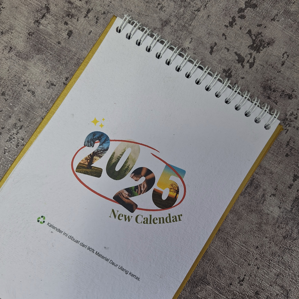 

Pre Order Kalender Duduk 2025 Portrait Dengan kertas Daur Ulang Handmade Ukuran A5 (Mohon Baca Keterangan Sebelum Membeli)