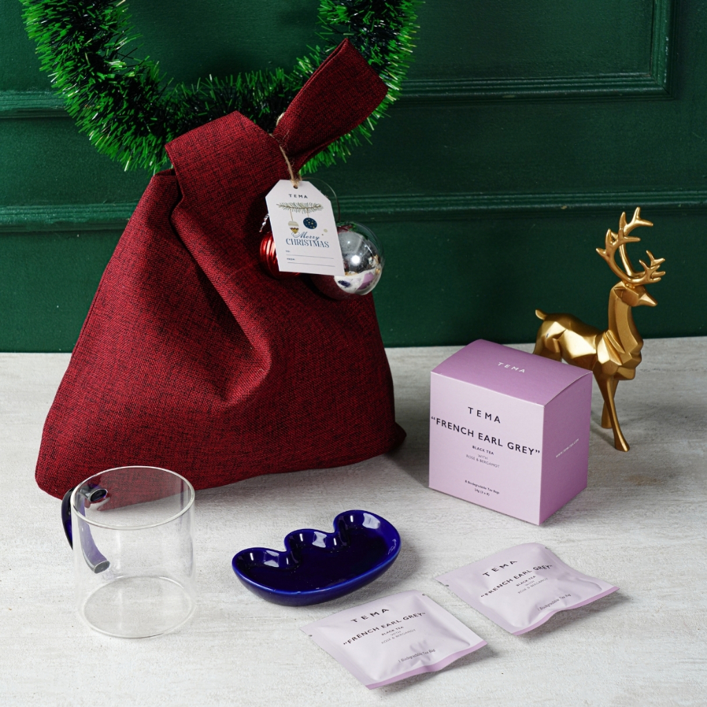 

TEMA Tea MERRY - Christmas Tea Gift Set with Tea Bags, Blue Glass Mug, and Festive Accessories - Kado Natal