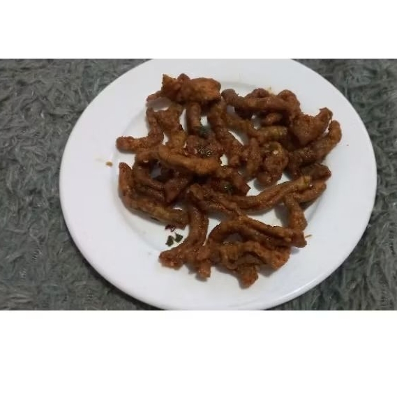 

Usus Crispy pedas daun jeruk isi 10 bungkus