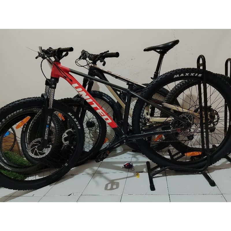 Fork 29" Suntour XCM copotan United Clovis 3.10