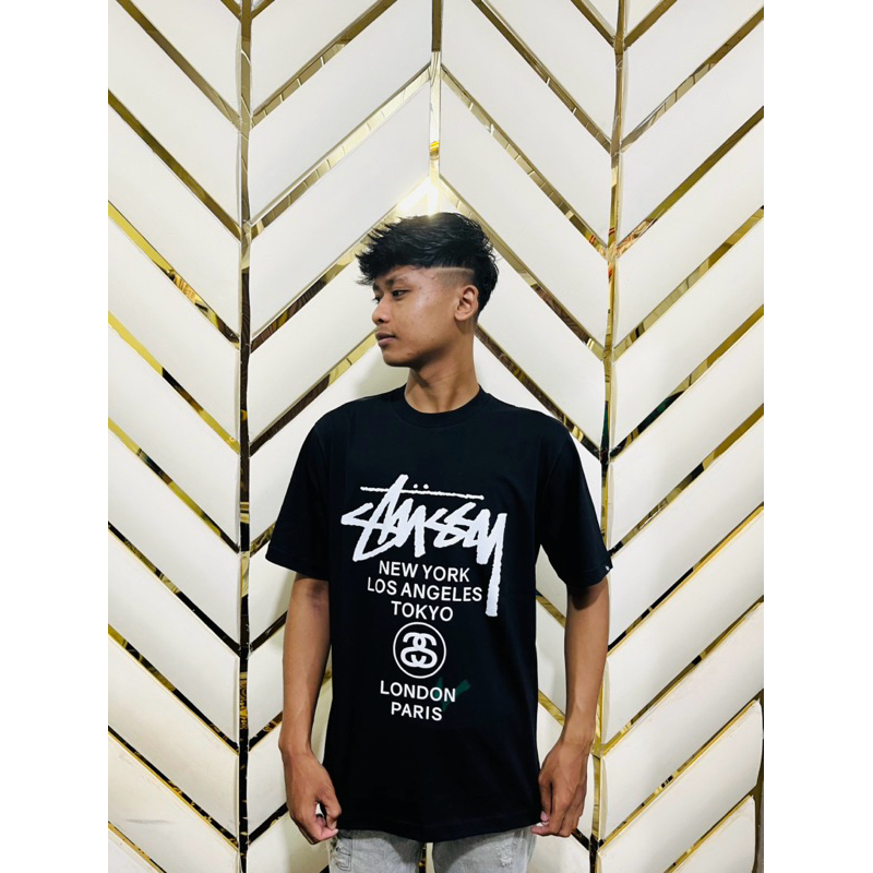 T-SHIRT STUSSY WORLD TOUR FONT BASIC LEGEND PRINTED BLACK