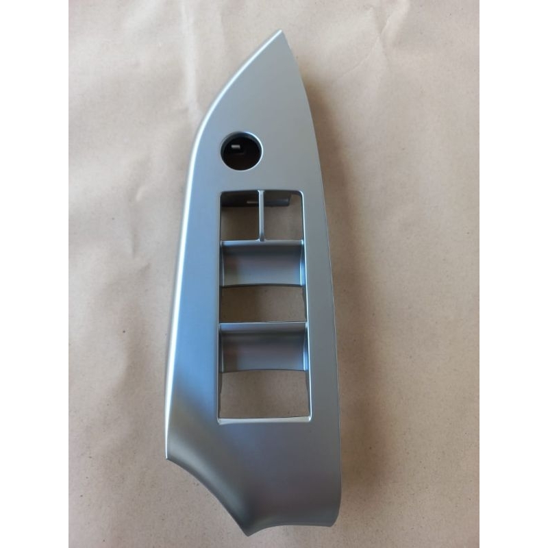 Panel Saklar Power window Innova Reborn Original