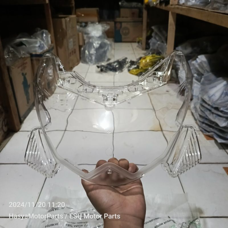 Kaca Mika Lampu Depan Xeon RC 1LB Tahun 2013 Berkualitas