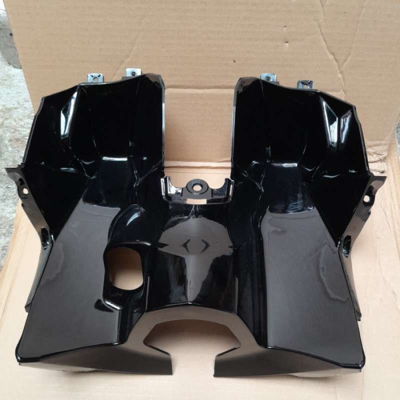 Legshield Kunci Atas/Laci Vario Techno 110 CBS Karbu