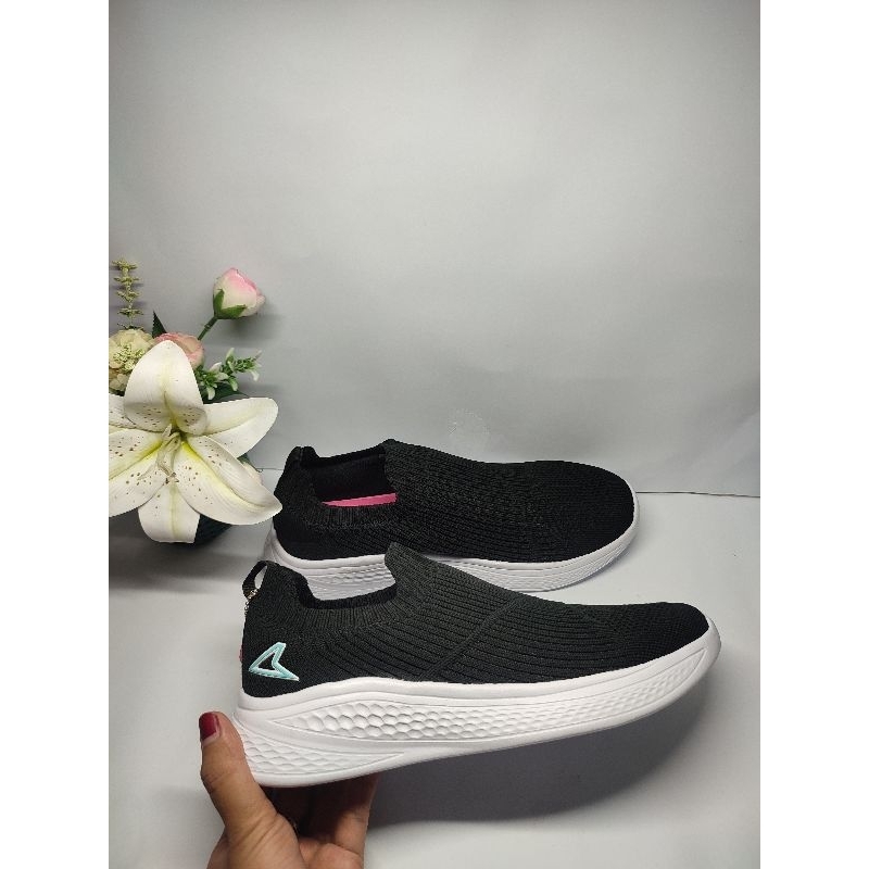 sepatu bata power sepatu running sepatu sekolah ringan nyaman empuk