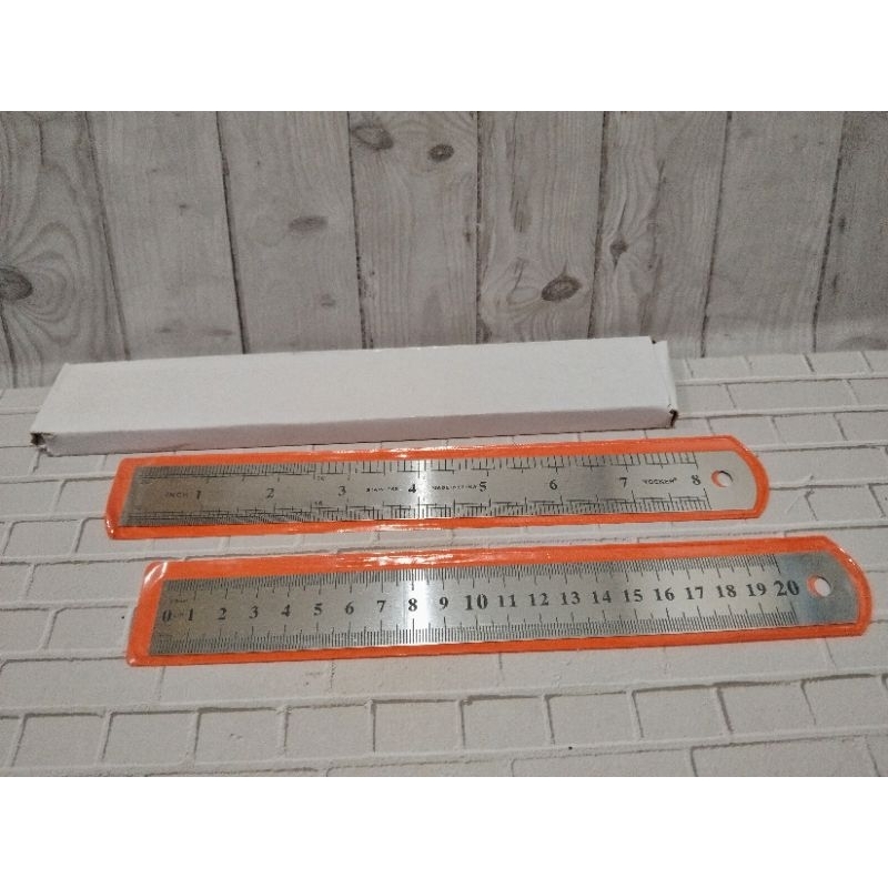 

Penggaris Besi 20cm