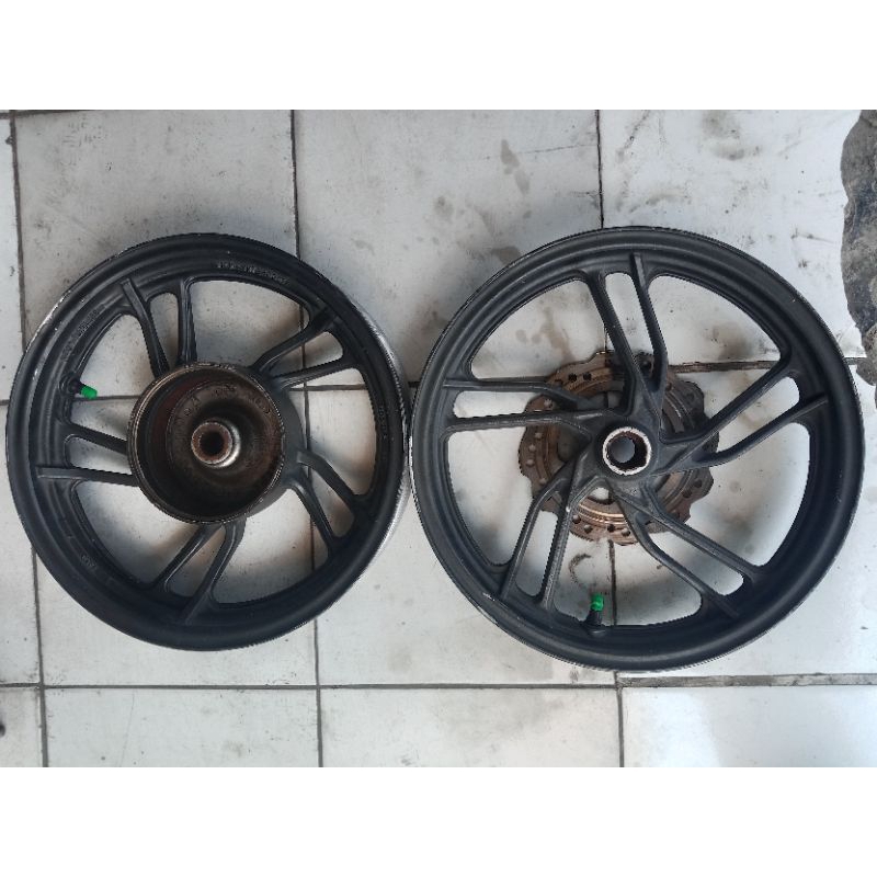 pelek vario 150 new original copotan