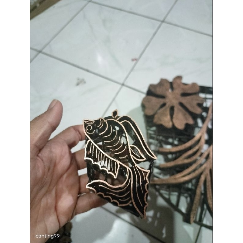 canting cap