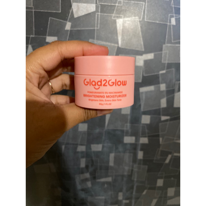 Glad2glow moisturizer kemasan pink