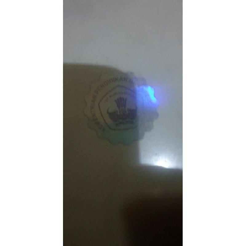 

Hologram Tutwuri Handayani Univ