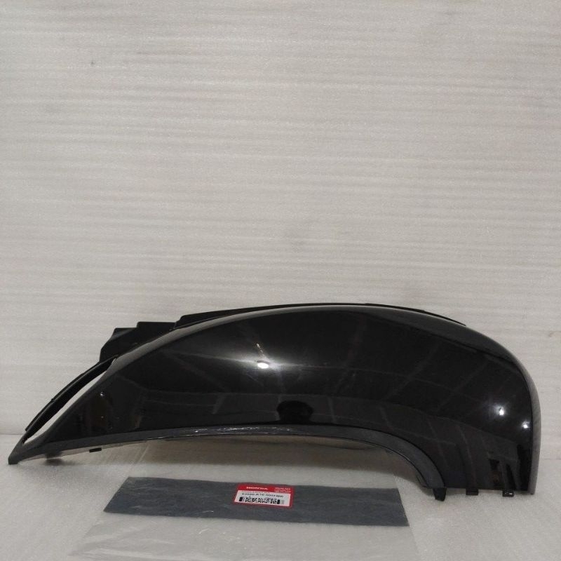 Cover Body Kanan Honda Scoopy Scoopy FI 2013-2015 Hitam Original K16