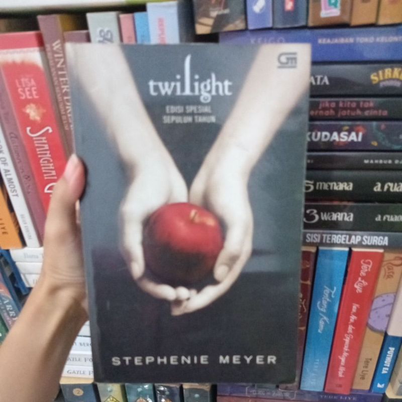 Twilight Edisi Spesial 10 Tahun