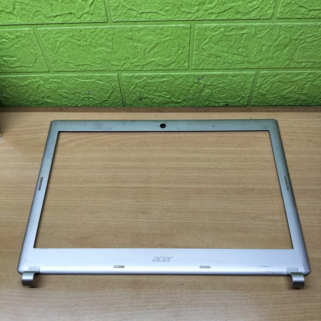 Kesing Casing Frame LCD LED Laptop Acer Aspire V5-431