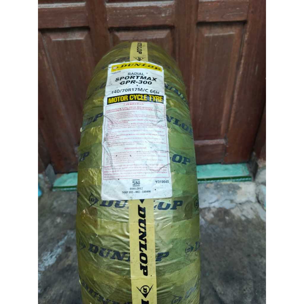 Ban Motor Sport Tubeless Ban Luar Dunlop Ukur 140/70 Ring 17 Tubless