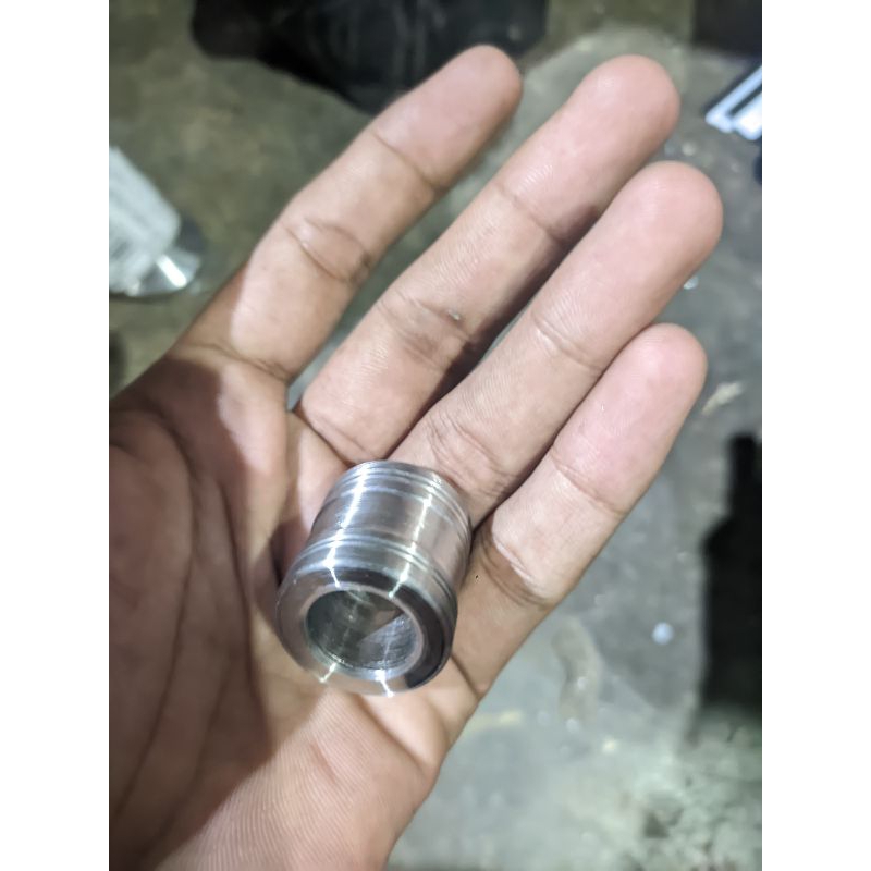 Bosh Tromol Belakang Astrea Grand  standart kanan saja