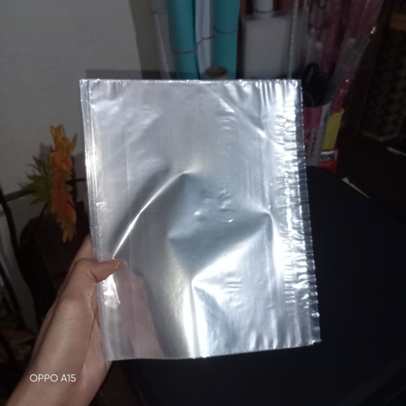 

SAMPUL BUKU