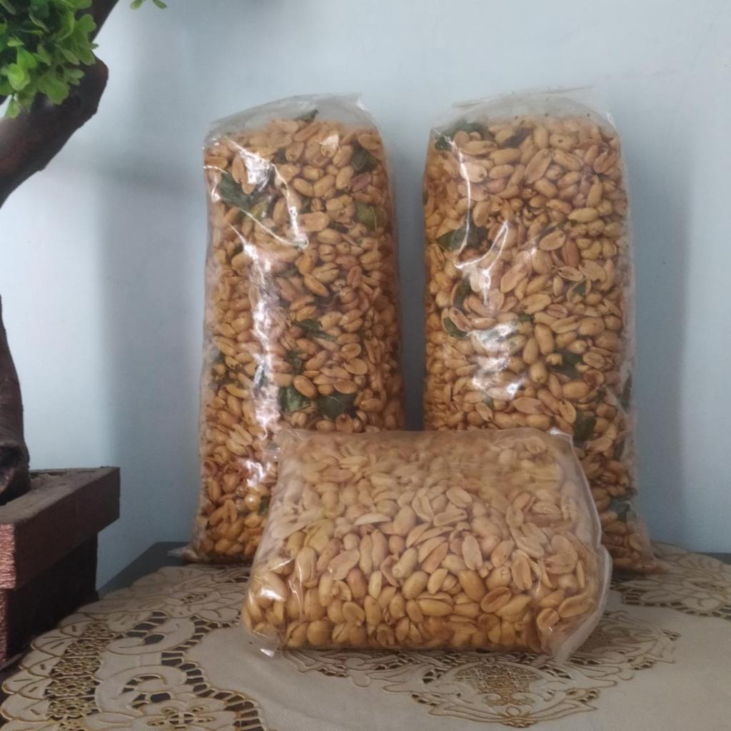 

Kacang Bawang Goreng 1kg Gurih Renyah