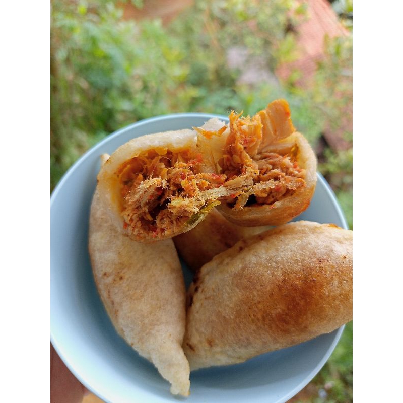 

cireng isi ayam suwir