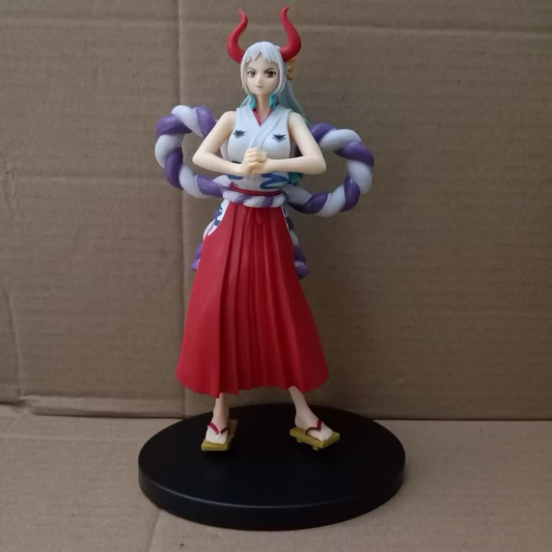 Figure mainan Anime One piece Yamato Kaido