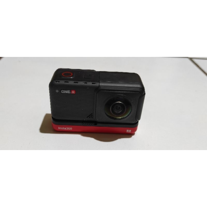 Insta360 One R Paket Lengkap (Bekas Masih Berfungsi Dengan Baik)