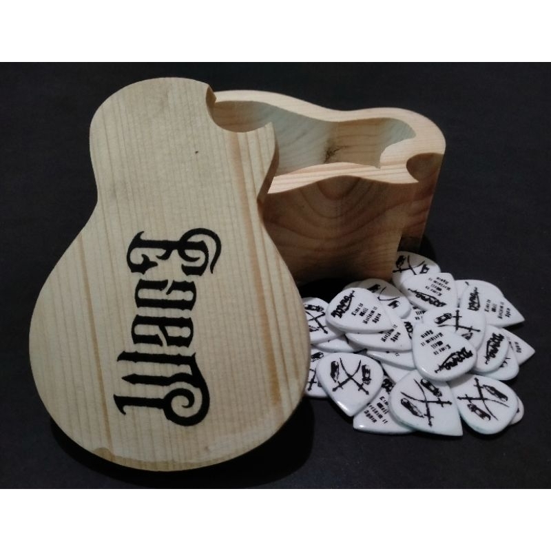 Pick Guitar Custom Nama (100 pcs)