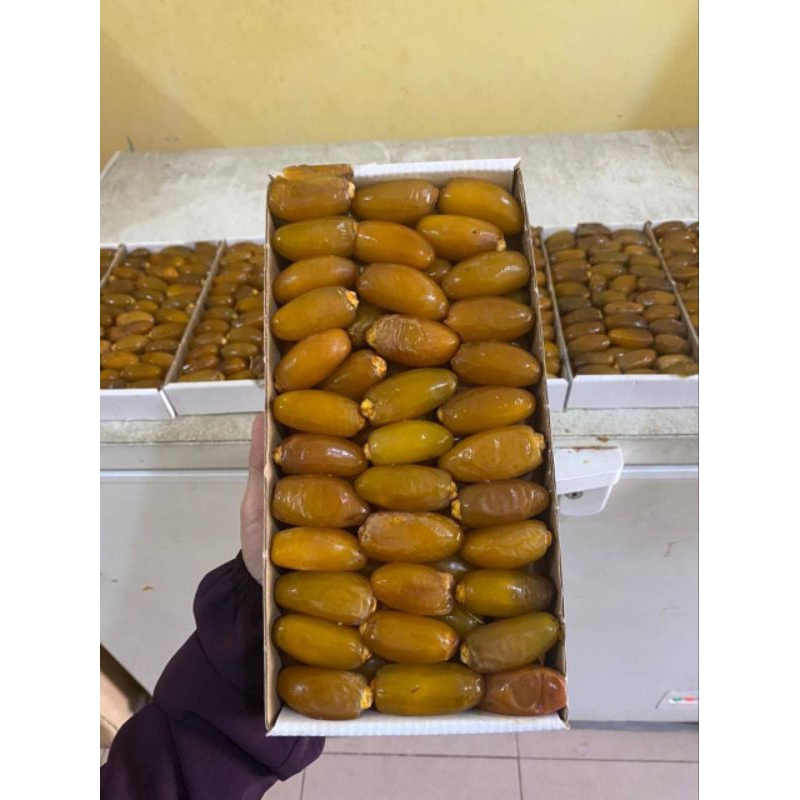 

(1 kg) kurma ruthob / kurma ruthob libya