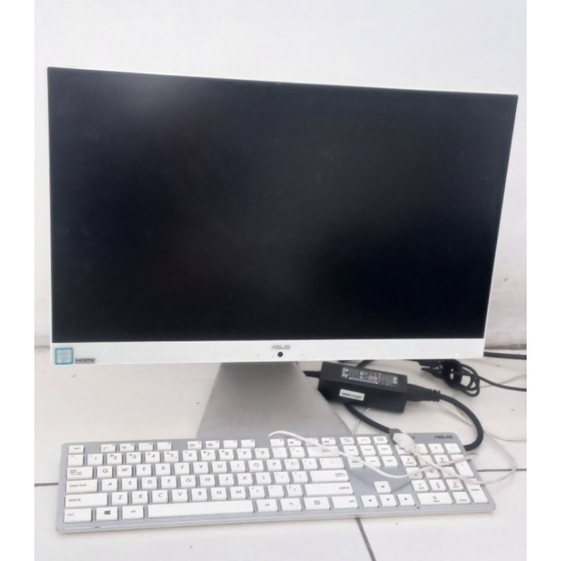 PC ASUS AIO V222 UA