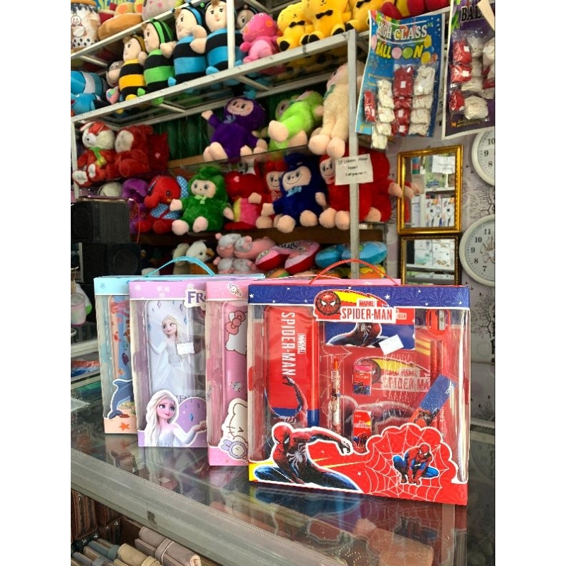

KOTAK PENSIL SET TEMPAT PENSIL SET KARAKTER