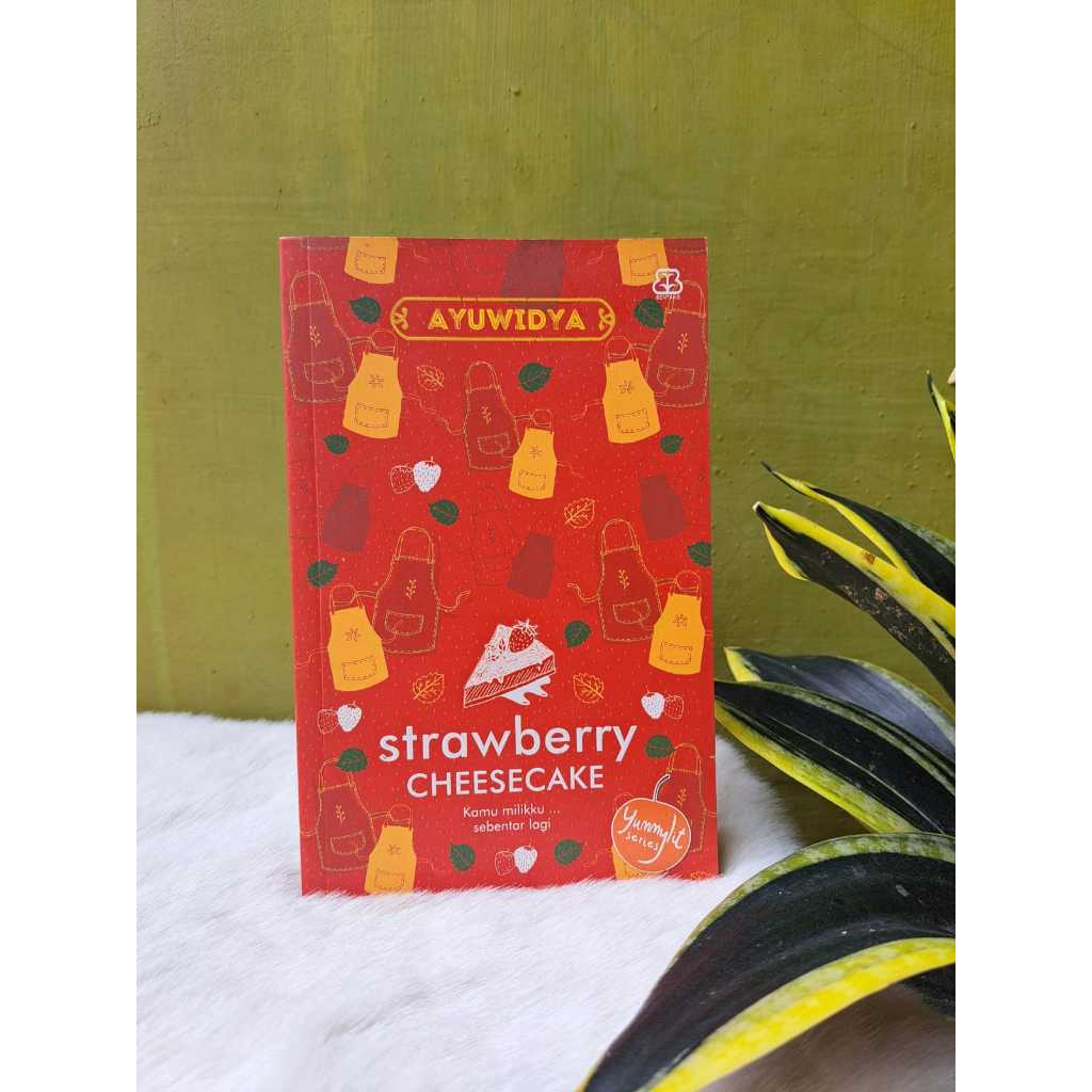 Novel Strawberry Cheesecake Ayuwidia Novel remaja Preloved
