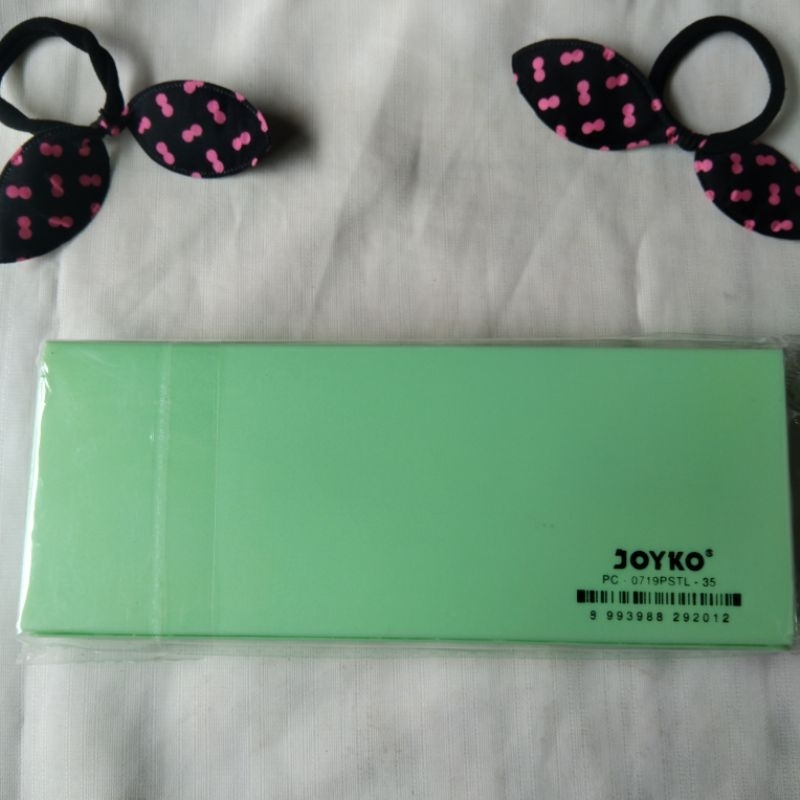 

Kotak pensil Joyko
