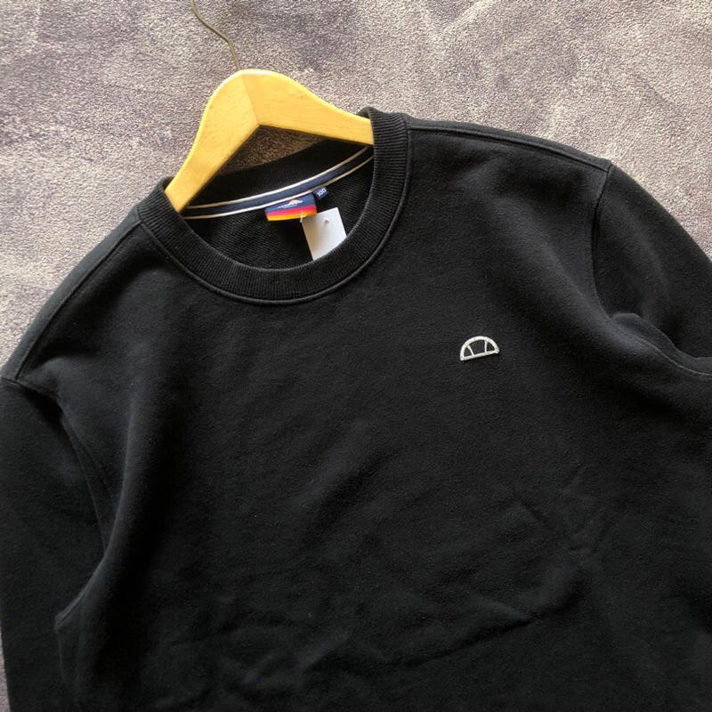 Crewneck ellesse Heritage Small Logo second Size XL,Crewneck casual second crewneck old money second