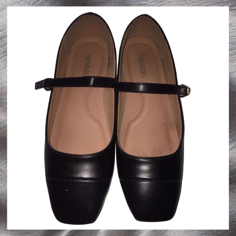 Preloved Nevada Mary Jane Flatshoes