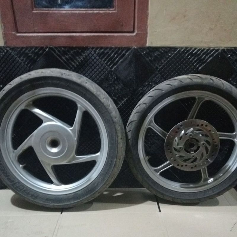 velg depan belakang ban tipis Honda beat fi Scoopy fi original cabutan